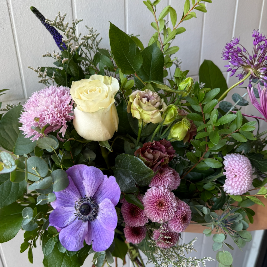 Mad about Mauve Bouquet (Handtied)
